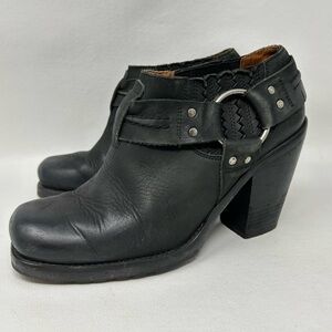SIXTYSEVEN black leather square toe heeled ankle boots, Women’s Size 38